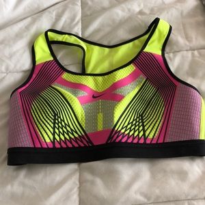 New size large Nike sports bra